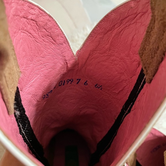 Cowgirl Boots with embroidered Roses - Picture 5 of 6